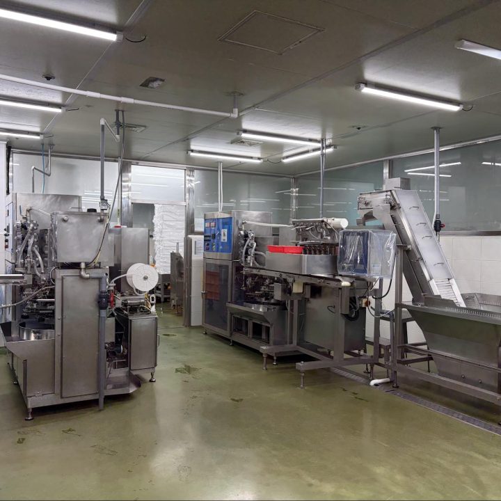 Stainless steel processing equipment and conveyor systems installed at the Samsam Mulsan seafood OEM manufacturing facility